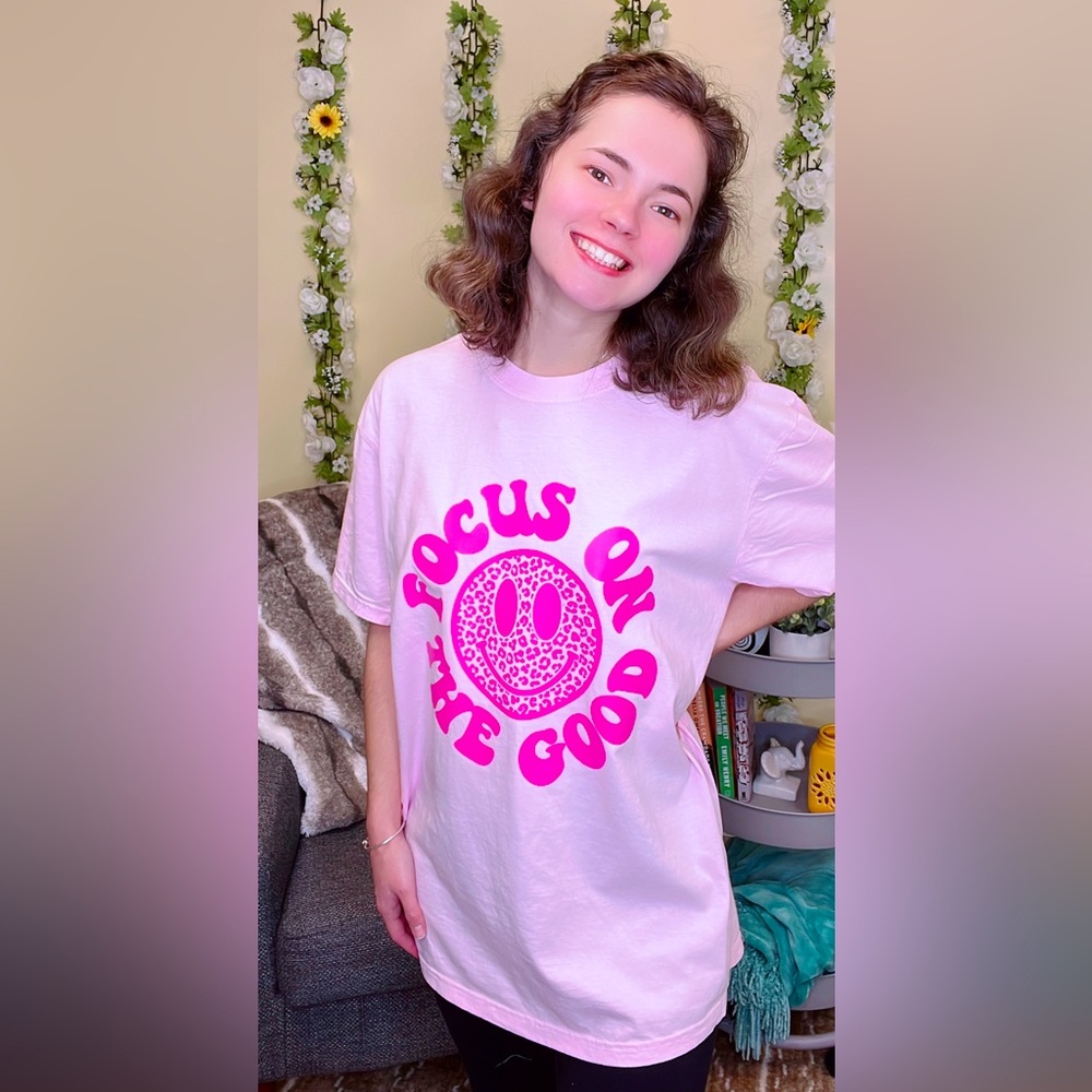 Comfort colors tee